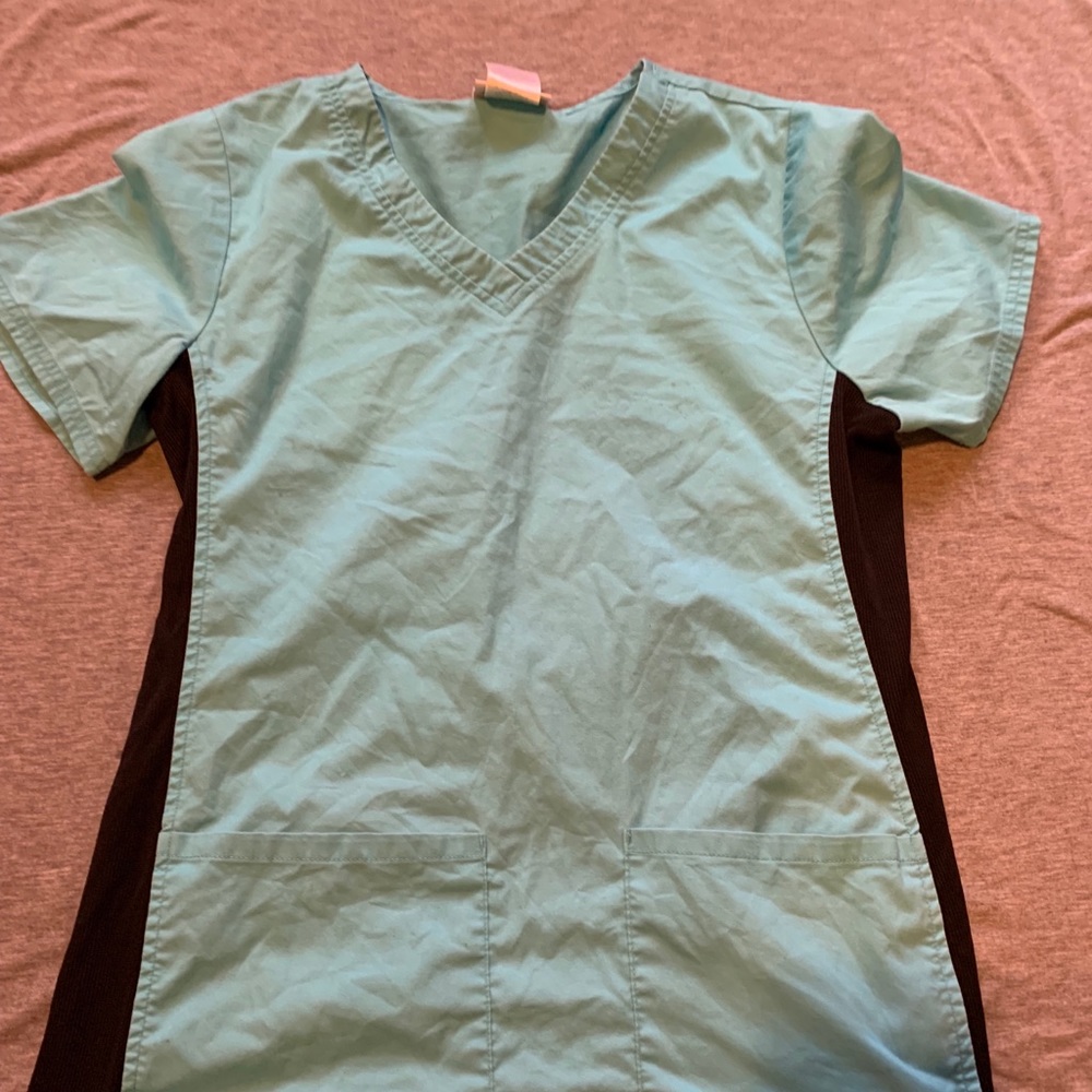 Scrub top